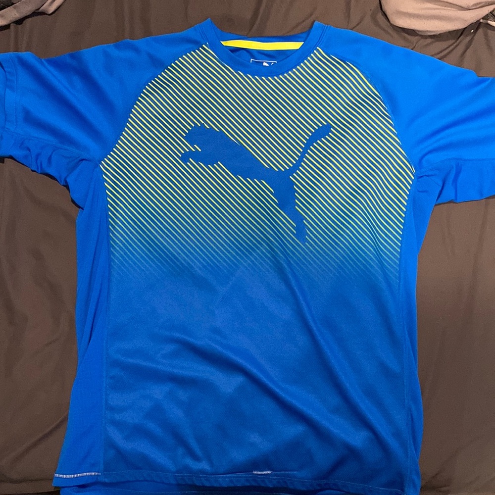 Puma tee Size M